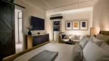 Manor Guestroom