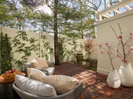 Guestroom private patio in daylight