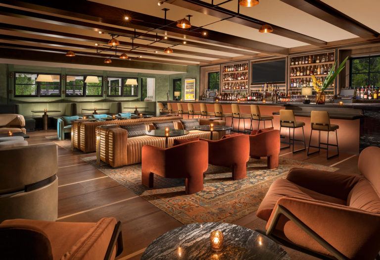 MacArthur's Restaurant  in Chicago, IL