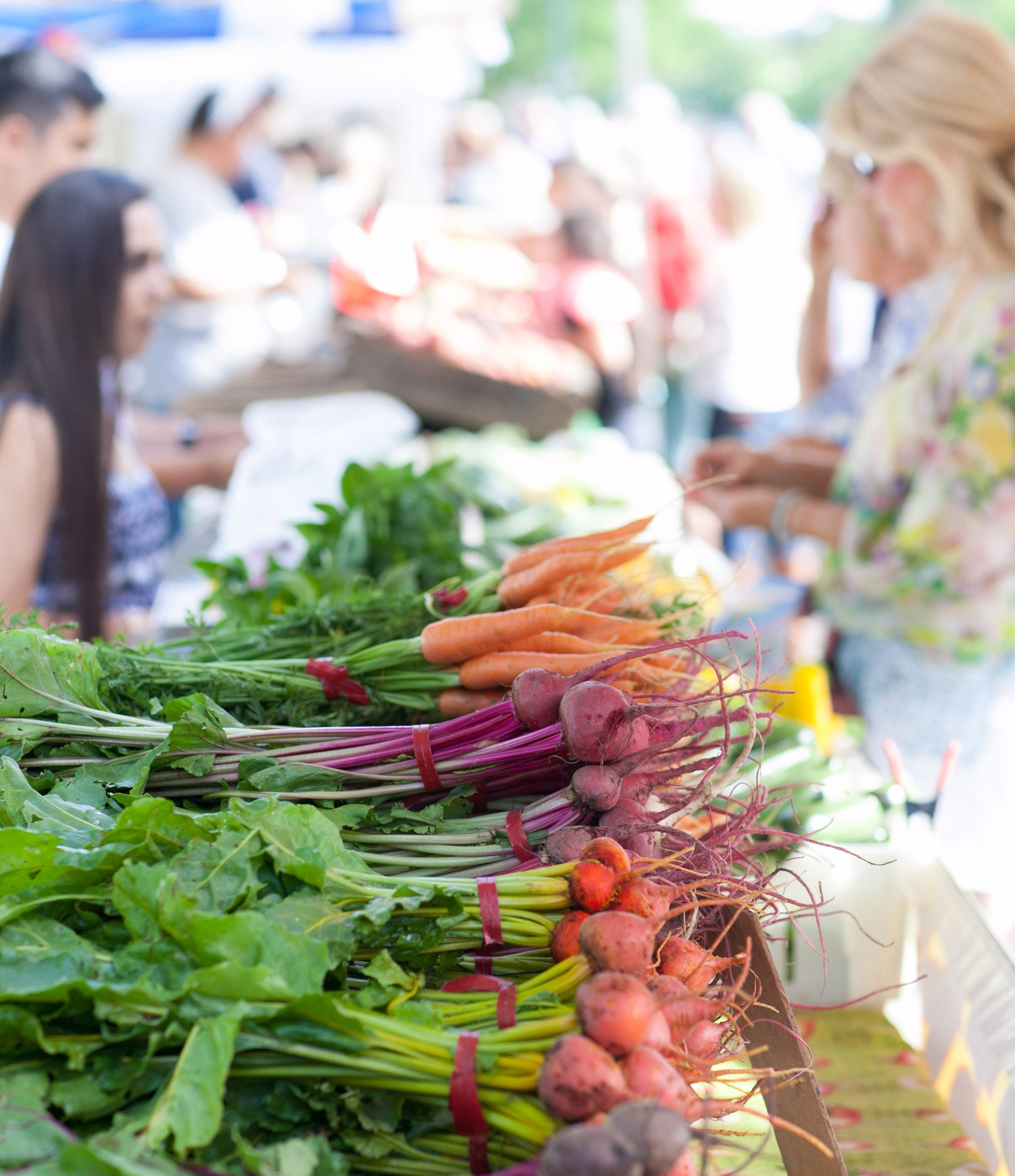 Your Midweek Must-Do:<br>The Sonoma Farmer’s Market